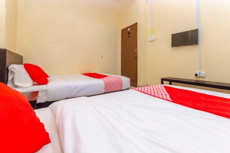 Oyo 703 Myra Hotel Mersing Exterior photo
