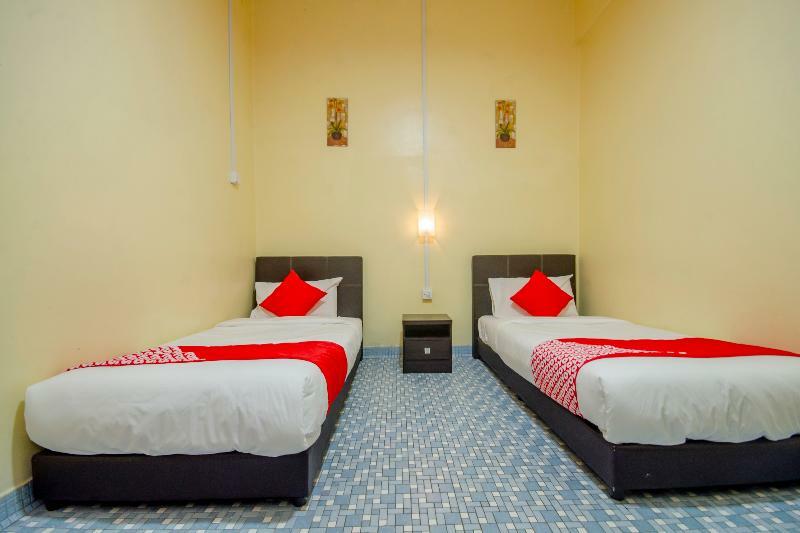 Oyo 703 Myra Hotel Mersing Exterior photo