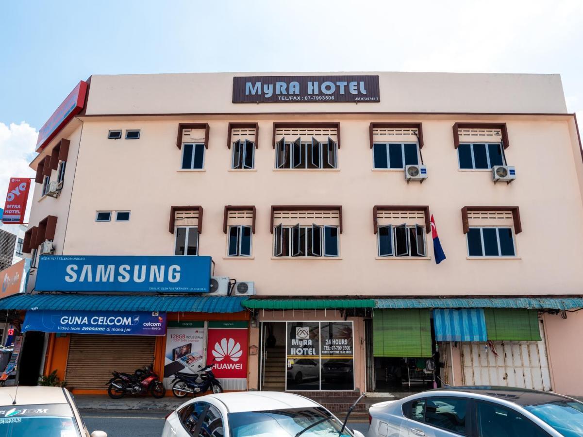 Oyo 703 Myra Hotel Mersing Exterior photo