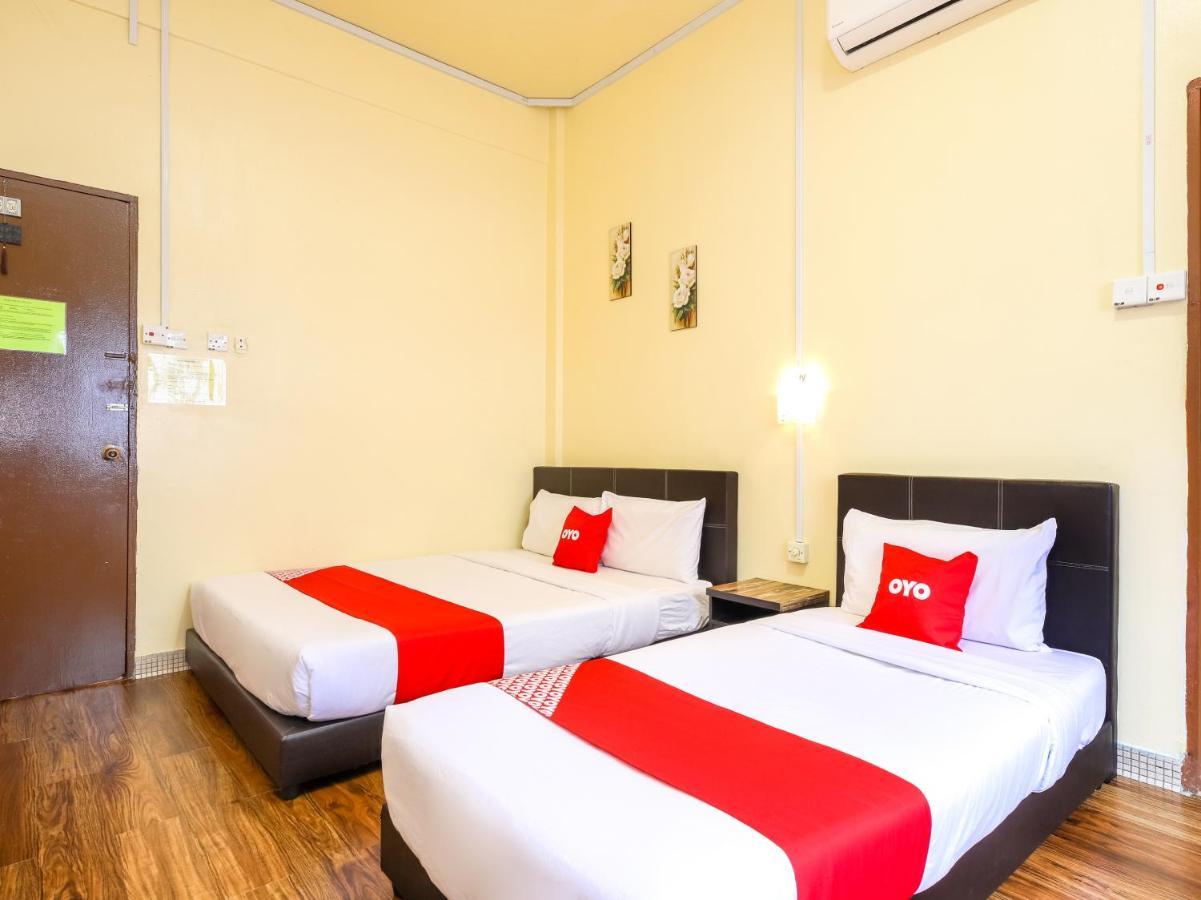 Oyo 703 Myra Hotel Mersing Exterior photo